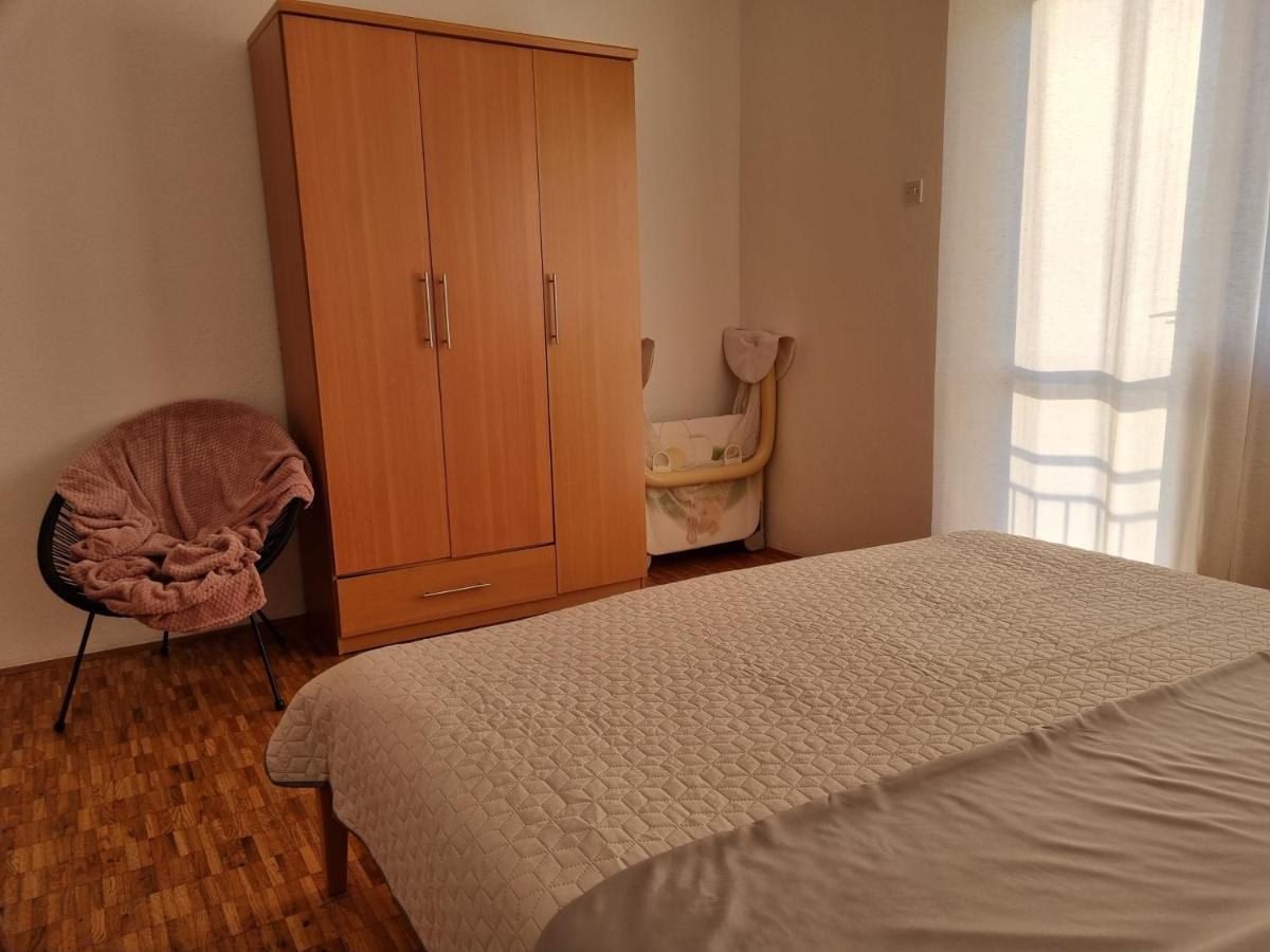 Tarac Apartment เซนญ์ ภายนอก รูปภาพ